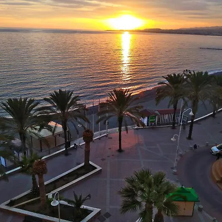 Apartamento Intercentro Algarrobo-costa Turísticos -inmobiliaria
